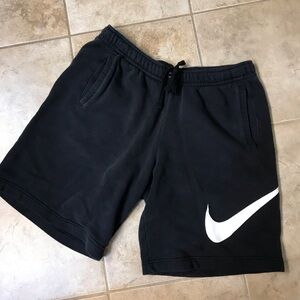 👟NIKE Athletic Sweat Shorts